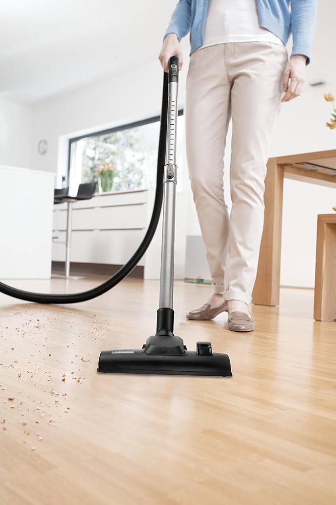 Vacuum Cleaner|KARCHER|Vacuum cleaner VC 2|700 Watts|Capacity 2.8 l|Noise 76 dB|White / Red|Weight 5.1 kg|1.198-035.0