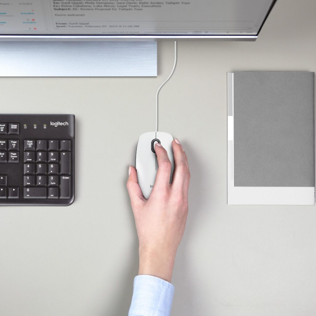 Hiir USB OPTICAL M100/WHITE 910-006764 LOGITECH