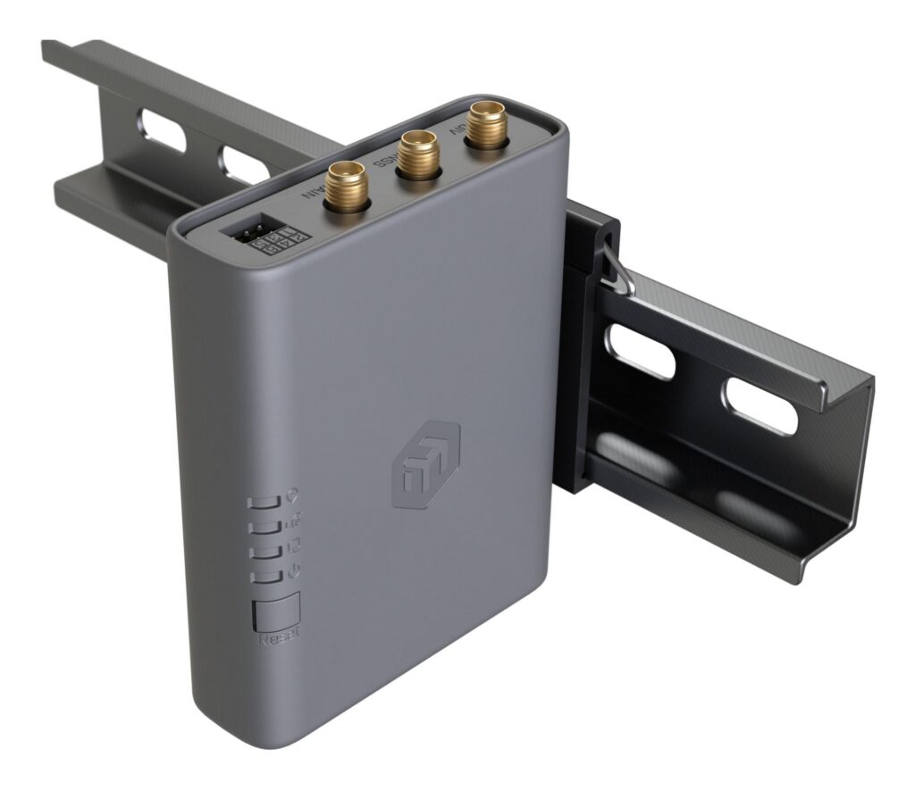 NET Ruuter IOT GATEWAY LTE4/KNOT EC25-EU&KNE MIKROTIK