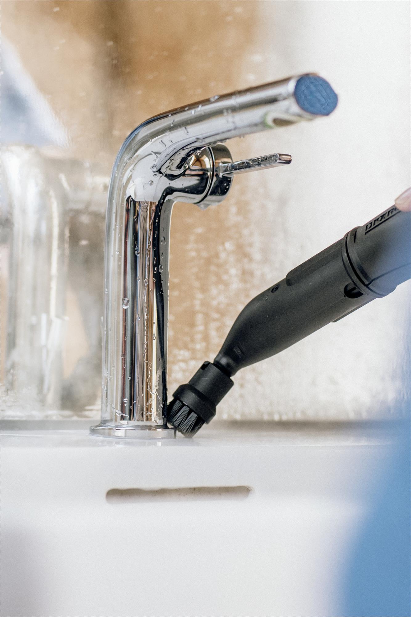 STEAM CLEANER SC 5 EASYFIX/IRON PLUG 1.512-667.0 KARCHER